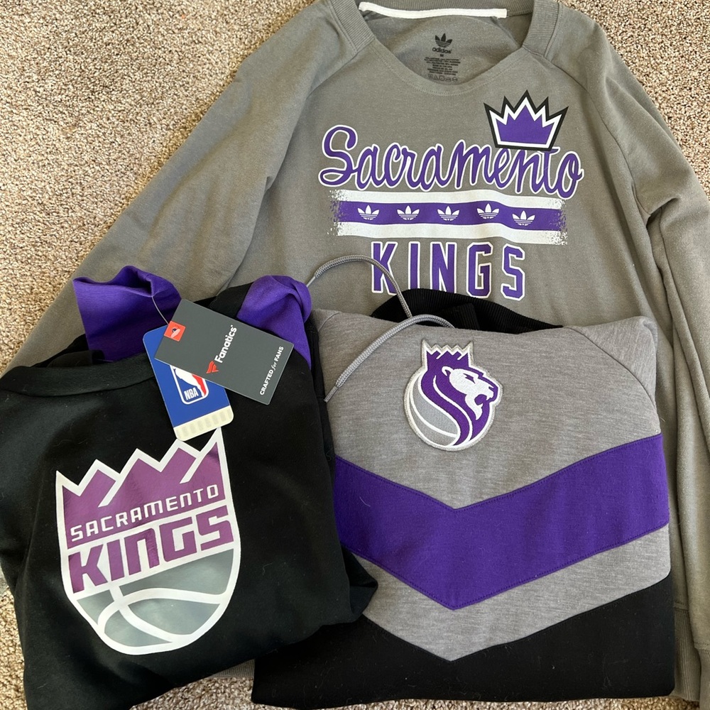 Womens Sacramento Kings Adidas NBA pullover sweater bundle size medium purple